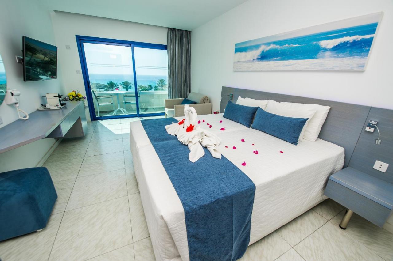 Anonymous Beach Hotel (Adults Only) Айя Напа Екстериор снимка